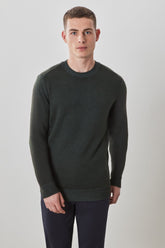 Chandail M.L. col rond pour homme par Robert Barakett | RB32345 Bertona Olive | Machemise.ca, vêtements mode pour hommes