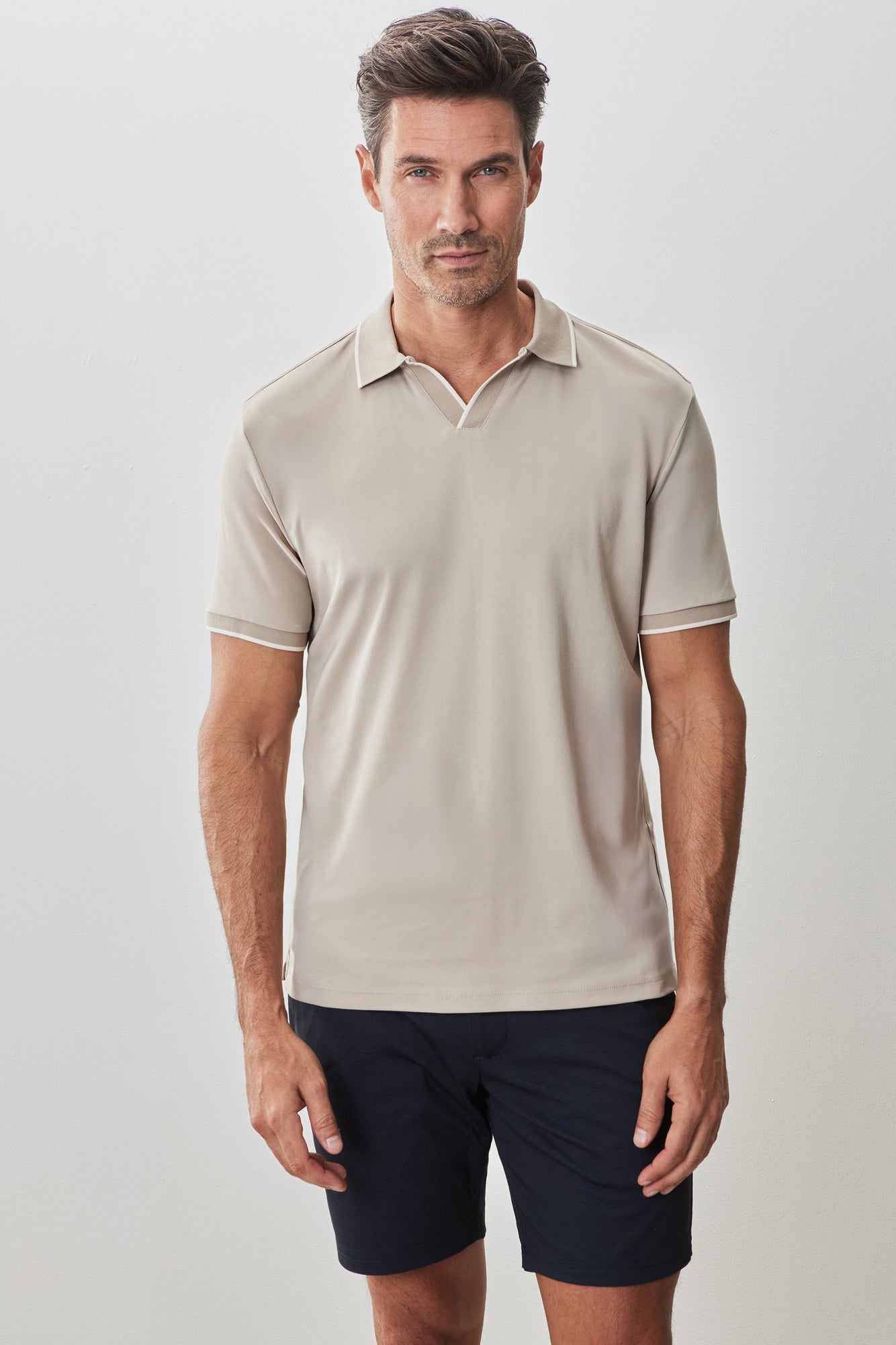 Polo à col ouvert pour homme par Robert Barakett | RB51080 Northpark Beige | Machemise.ca, vêtements mode pour hommes