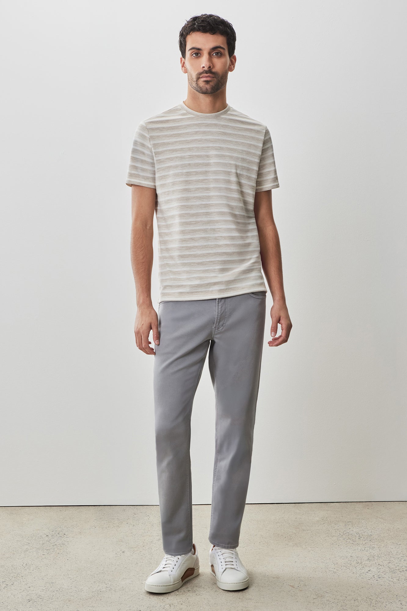 T-shirt col rond pour homme par Robert Barakett | RB51128 Hockney Beige | Machemise.ca, vêtements mode pour hommes