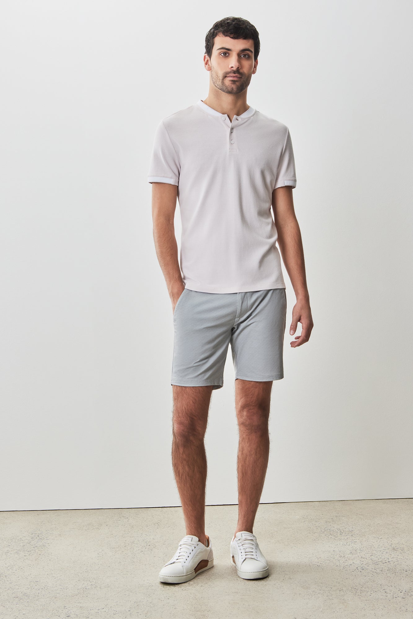 T-Shirt henley pour homme par Robert Barakett | RB51166 Tessio Rose Clair | Machemise.ca, vêtements mode pour hommes