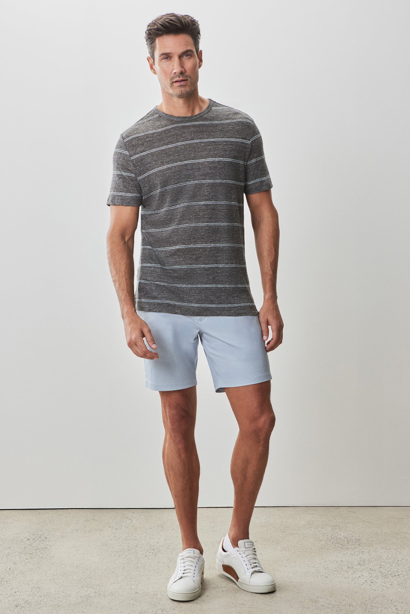 T-shirt col rond pour homme par Robert Barakett | RB51174 Folsom Anthracite | Machemise.ca, vêtements mode pour hommes