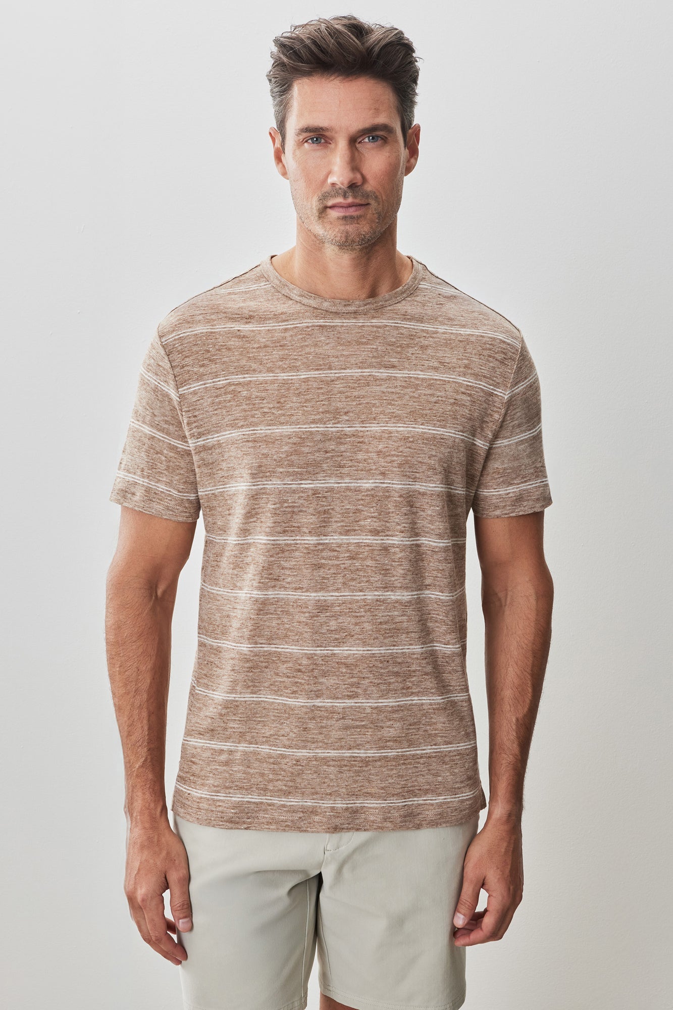 T-shirt col rond pour homme par Robert Barakett | RB51174 Folsom Beige | Machemise.ca, vêtements mode pour hommes