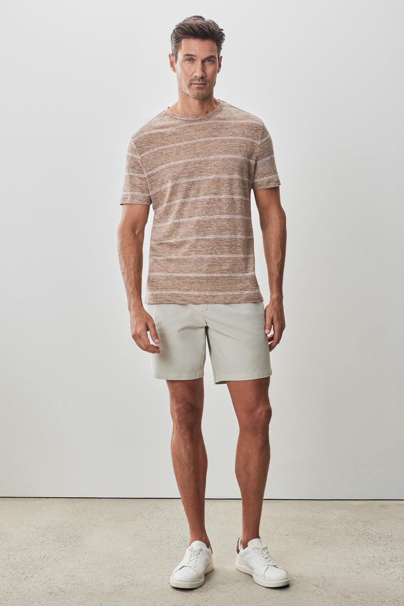 T-shirt col rond pour homme par Robert Barakett | RB51174 Folsom Beige | Machemise.ca, vêtements mode pour hommes