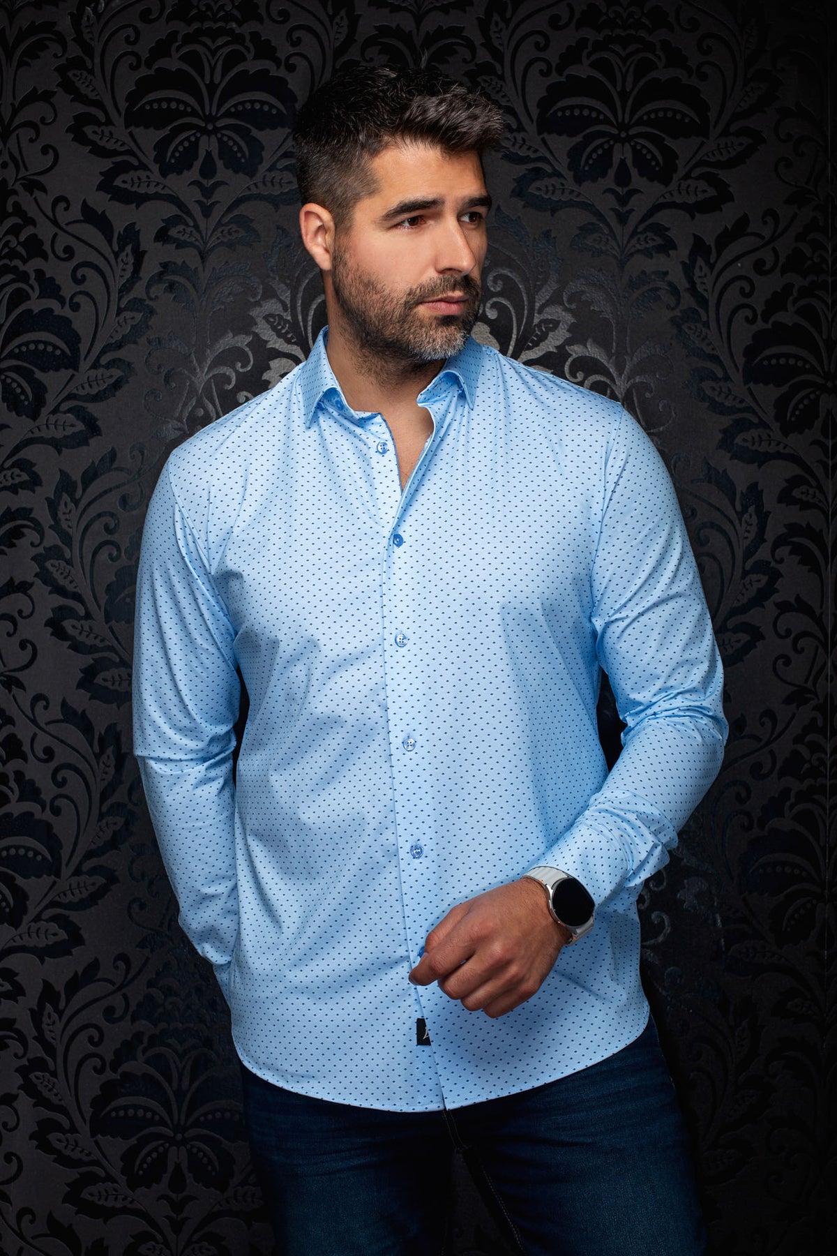 Au Noir men's light blue button-up shirt with dark blue micro-dot pattern and spread collar, front view