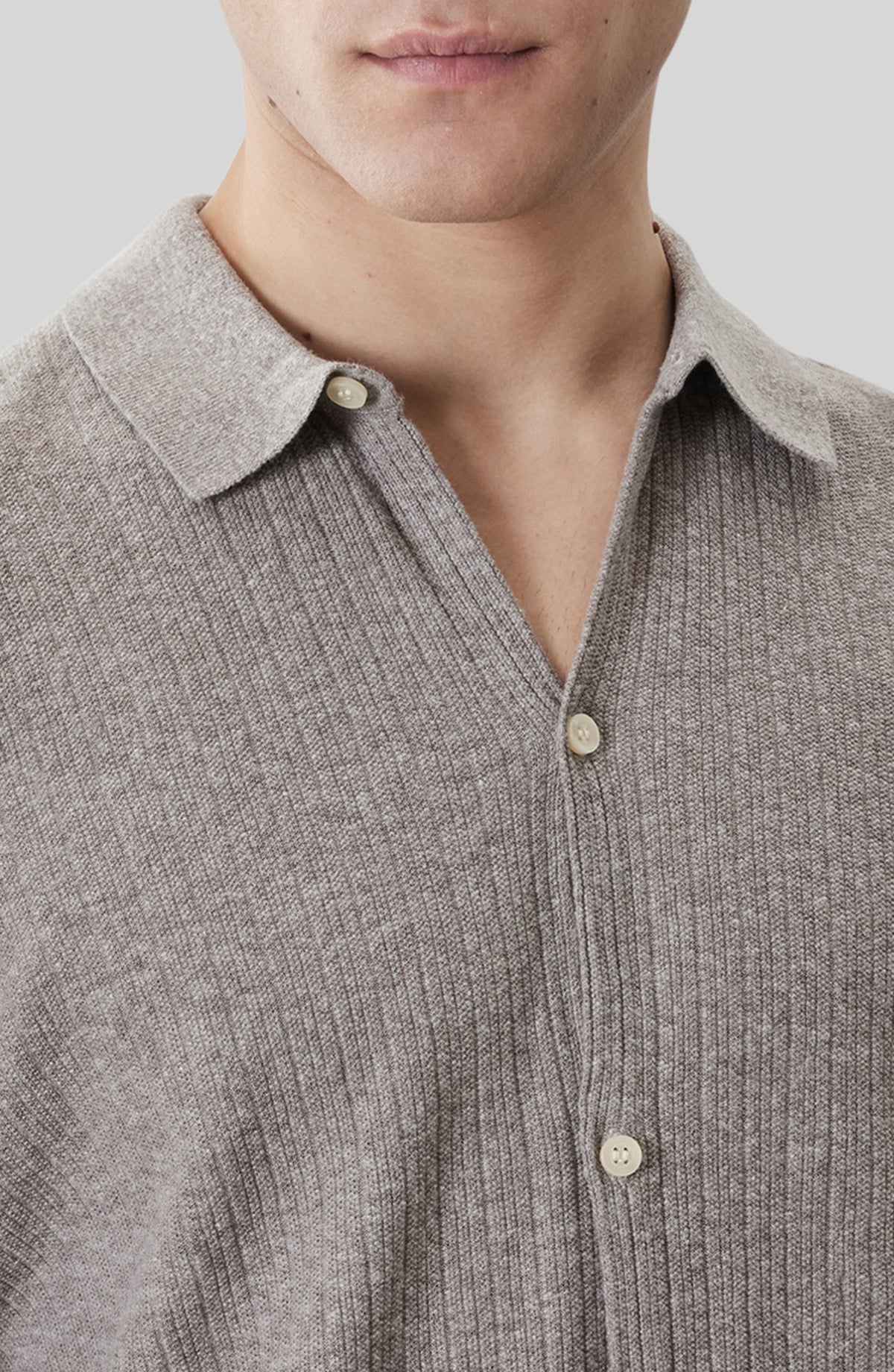 Chemise manches courtes pour homme par Robert Barakett | RB61090 Kestrel Argile | Boutique Vvög, vêtements mode pour homme et femme