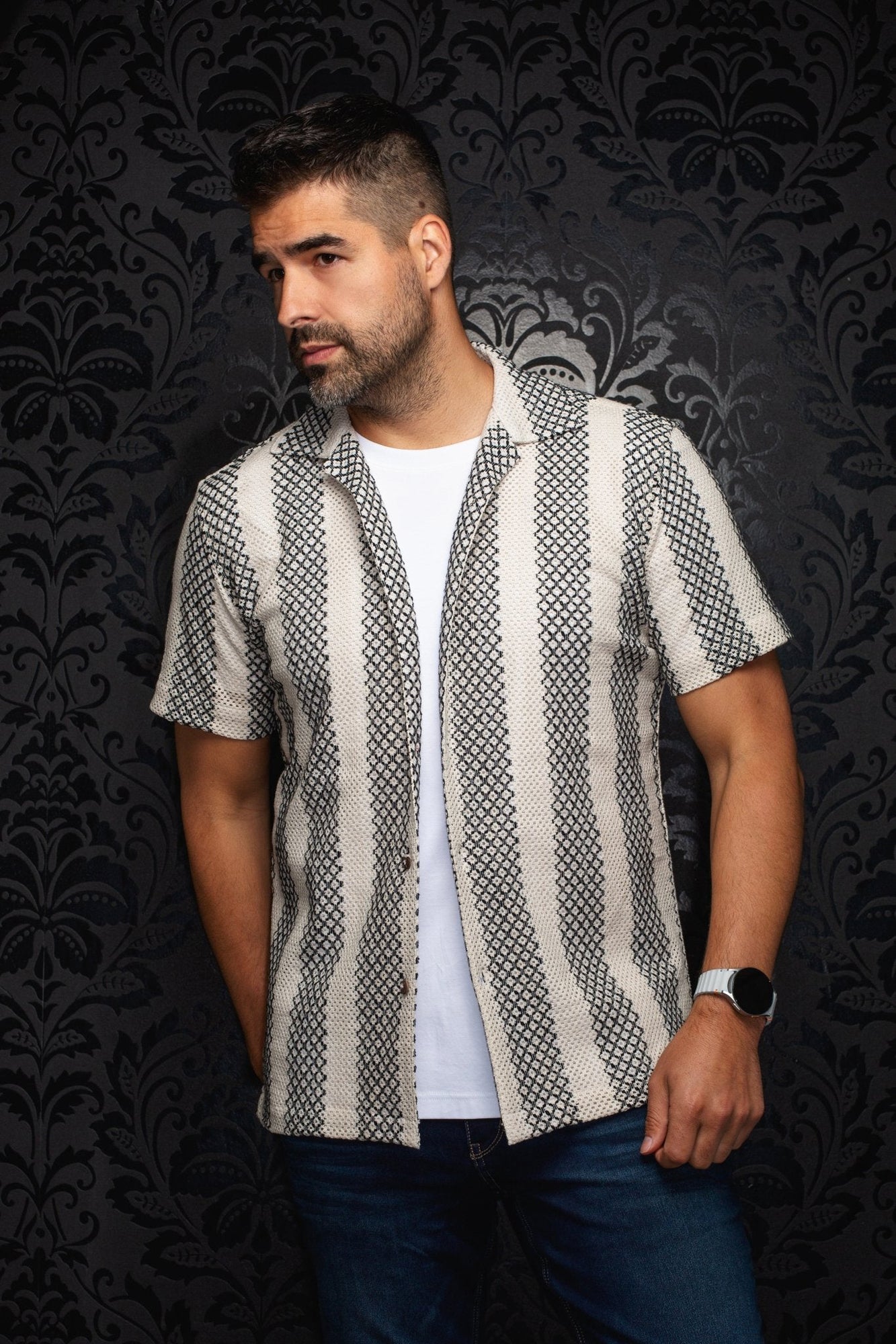 Chemise manches courtes à col ouvert pour homme par Au Noir | RAJ-T Crème | Machemise.ca, inventaire complet de la marque Au Noir