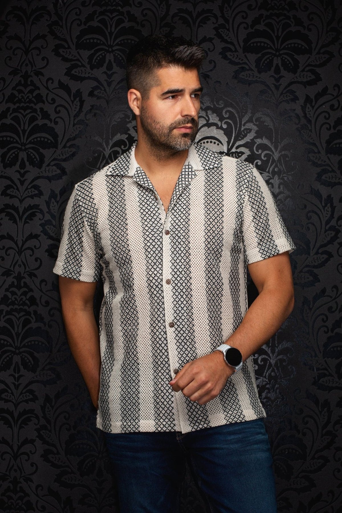 Chemise manches courtes à col ouvert pour homme par Au Noir | RAJ-T Crème | Machemise.ca, inventaire complet de la marque Au Noir