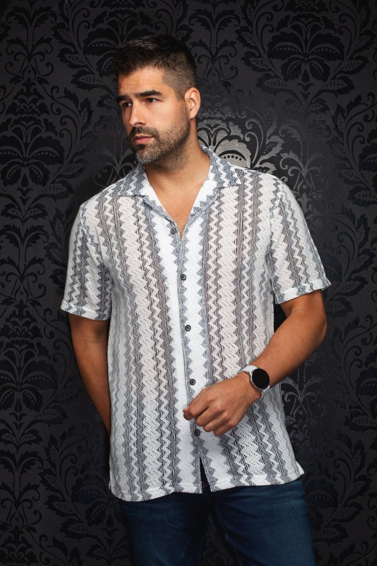 Chemise manches courtes à col ouvert pour homme par Au Noir | RAJ-T Blanc | Machemise.ca, inventaire complet de la marque Au Noir
