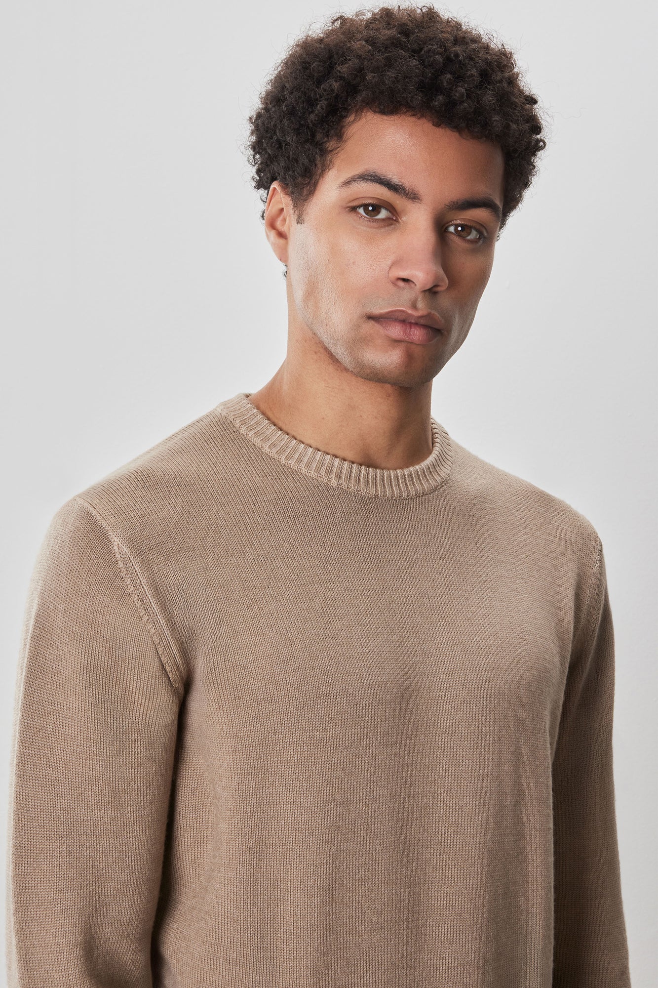 Chandail M.L. col rond pour homme par Robert Barakett | RB32345 Bertona Tan | Machemise.ca, vêtements mode pour hommes