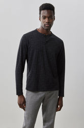 Chandail Henley pour homme par Robert Barakett | RB41063 Emerson Noir | Machemise.ca, vêtements mode pour hommes