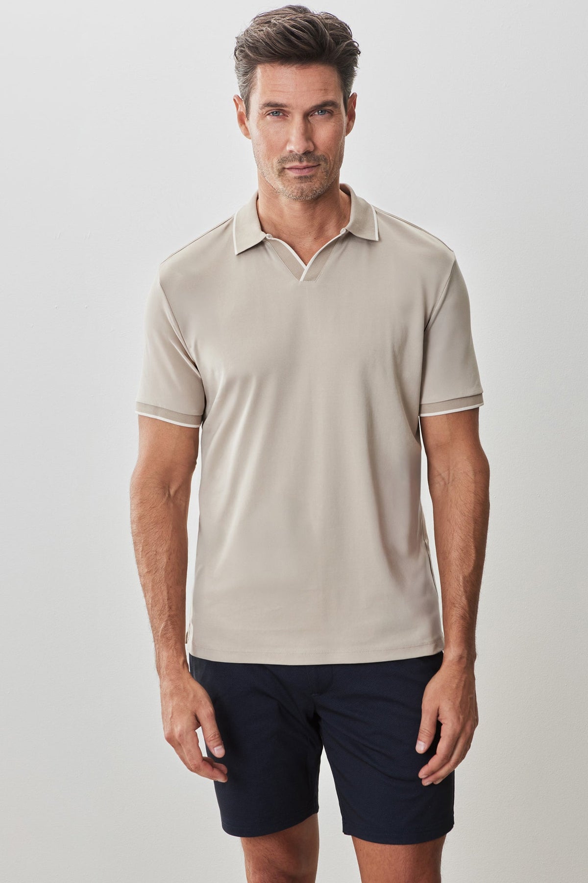 Polo à col ouvert pour homme par Robert Barakett | RB51080 Northpark Beige | Machemise.ca, vêtements mode pour hommes