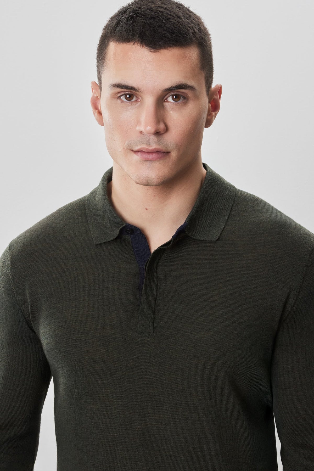 Polo M.L. mérinos pour homme par Robert Barakett | RB52138 Thomas Olive | Machemise.ca, vêtements mode pour hommes