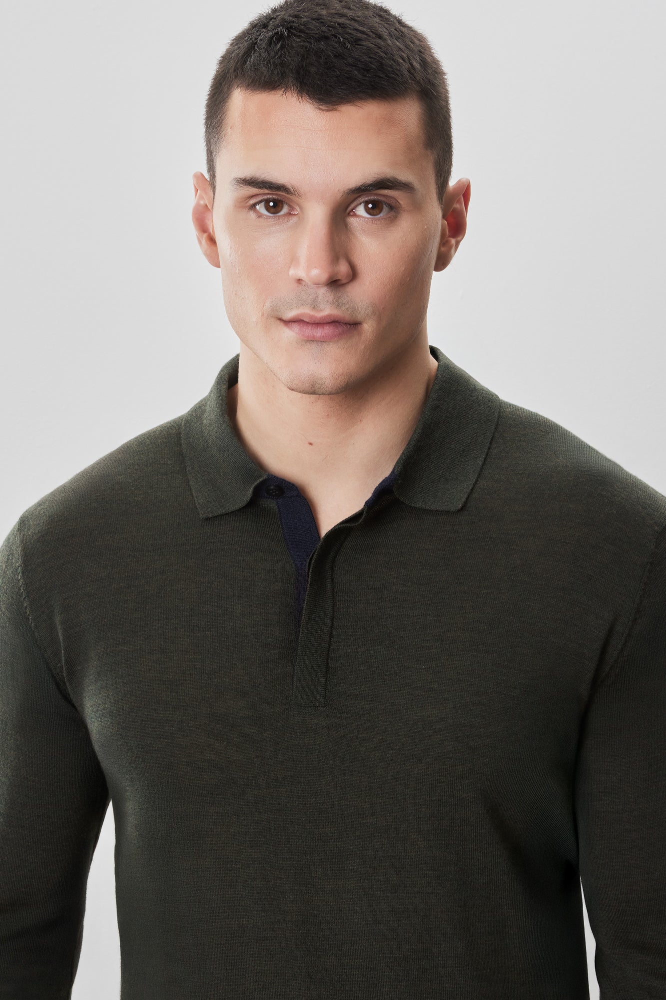 Polo M.L. mérinos pour homme par Robert Barakett | RB52138 Thomas Olive | Machemise.ca, vêtements mode pour hommes