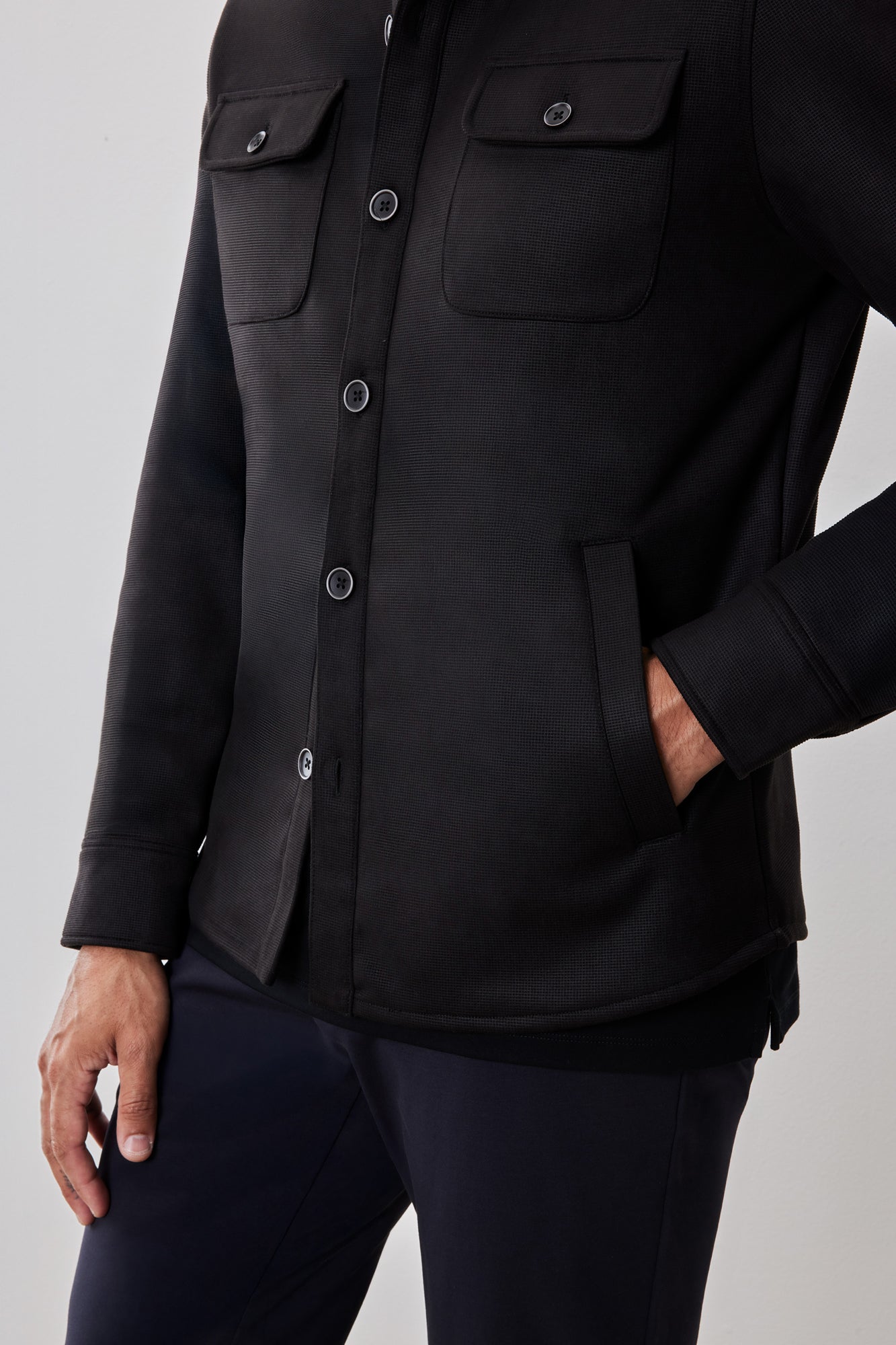 Surchemise pour homme par Robert Barakett | RB52191 Andreas Noir | Machemise.ca, vêtements mode pour hommes