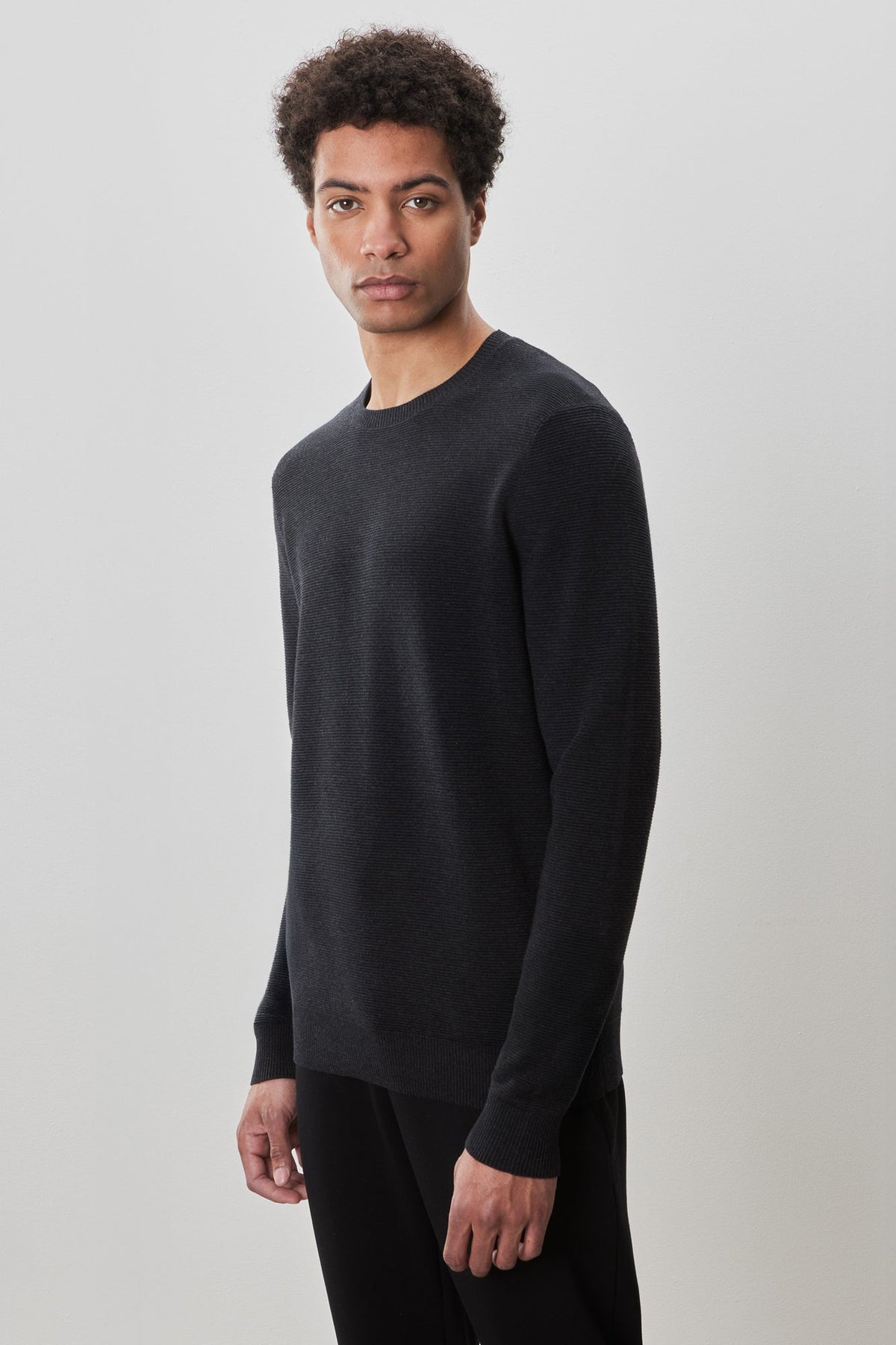 Chandail à manches longues col rond pour homme par Robert Barakett | Enrique RB52270 Noir | Machemise.ca, vêtements mode pour hommes