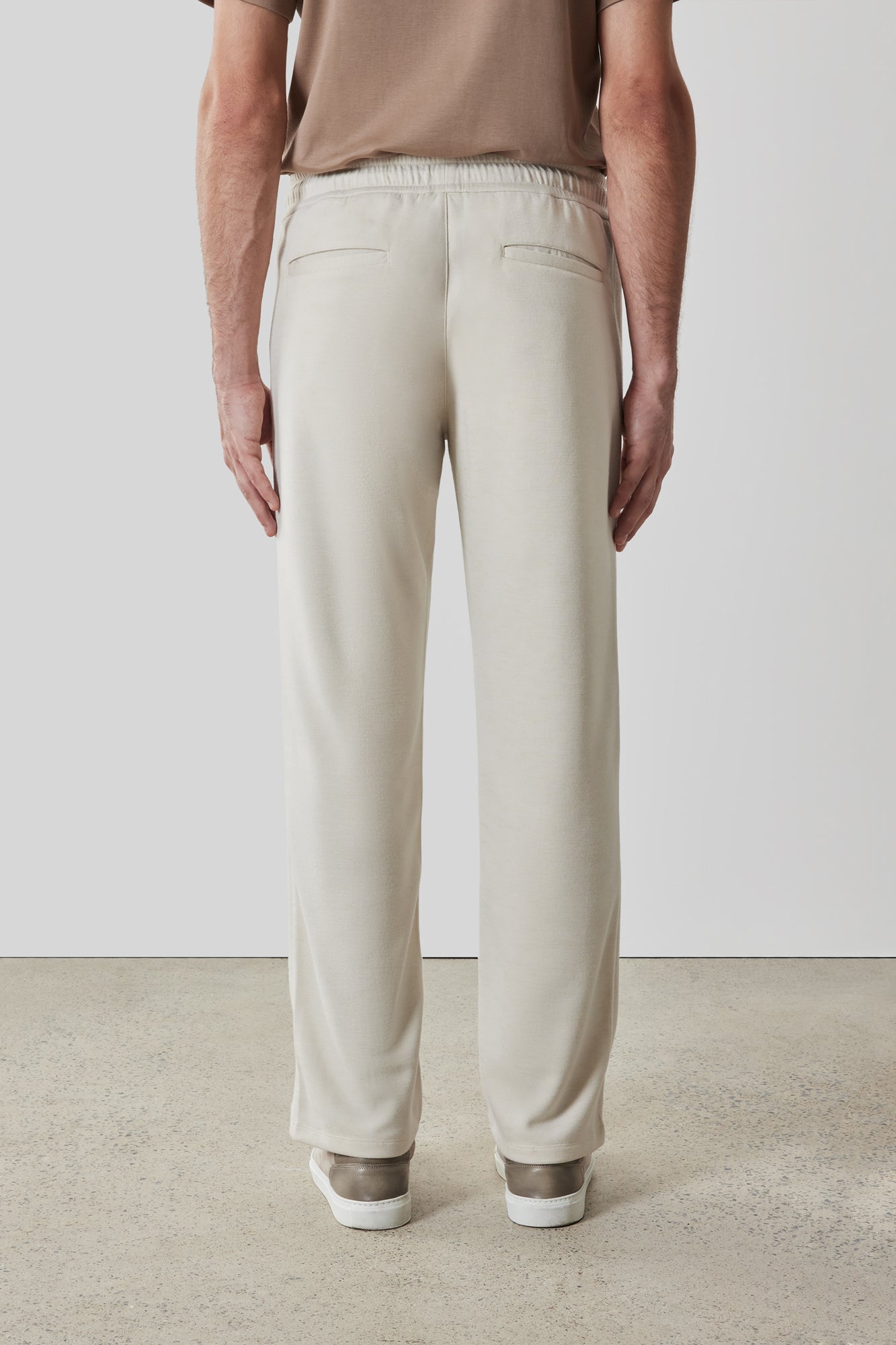 Pantalon jogger pour homme par Robert Barakett | RB61007 Kenji Cygne | Machemise.ca, vêtements mode pour hommes