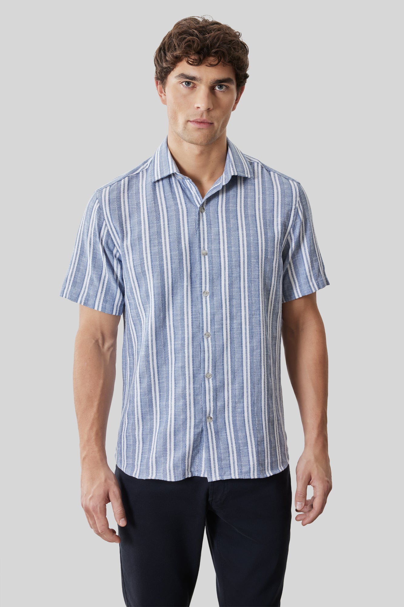 Chemise tissée pour homme par Robert Barakett | RB61150 Daiki Bleu Vintage | Machemise.ca, vêtements mode pour hommes