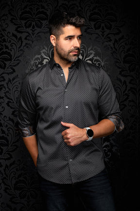 Chemise noire à micro motif géométrique, poignets roulés à doublure contrastante pour homme par Au Noir, vue avant