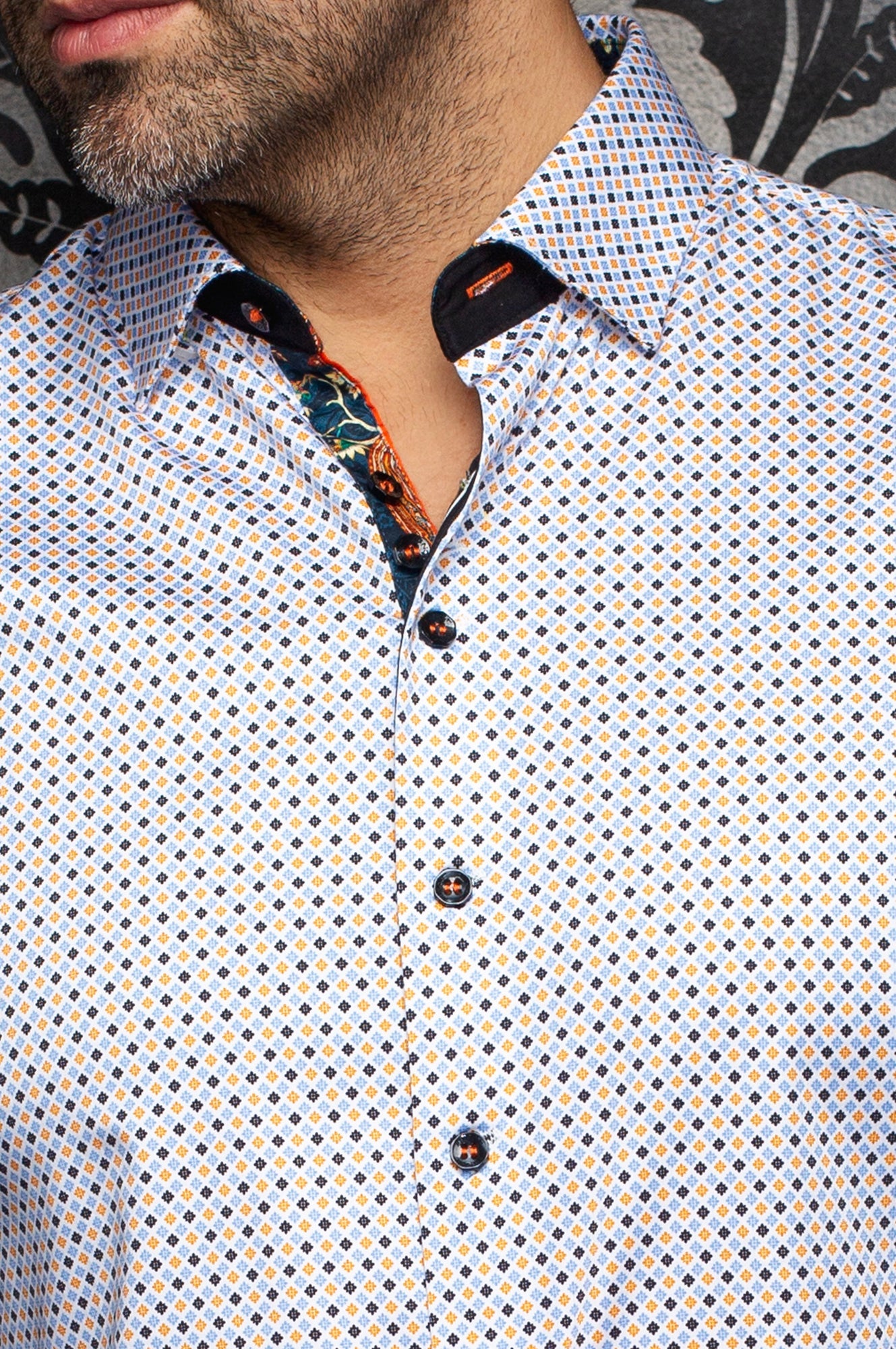 Chemise manches longues en coton extensible pour homme par Au Noir | SABAH Blanc Orange | Machemise.ca, inventaire complet de la marque Au Noir