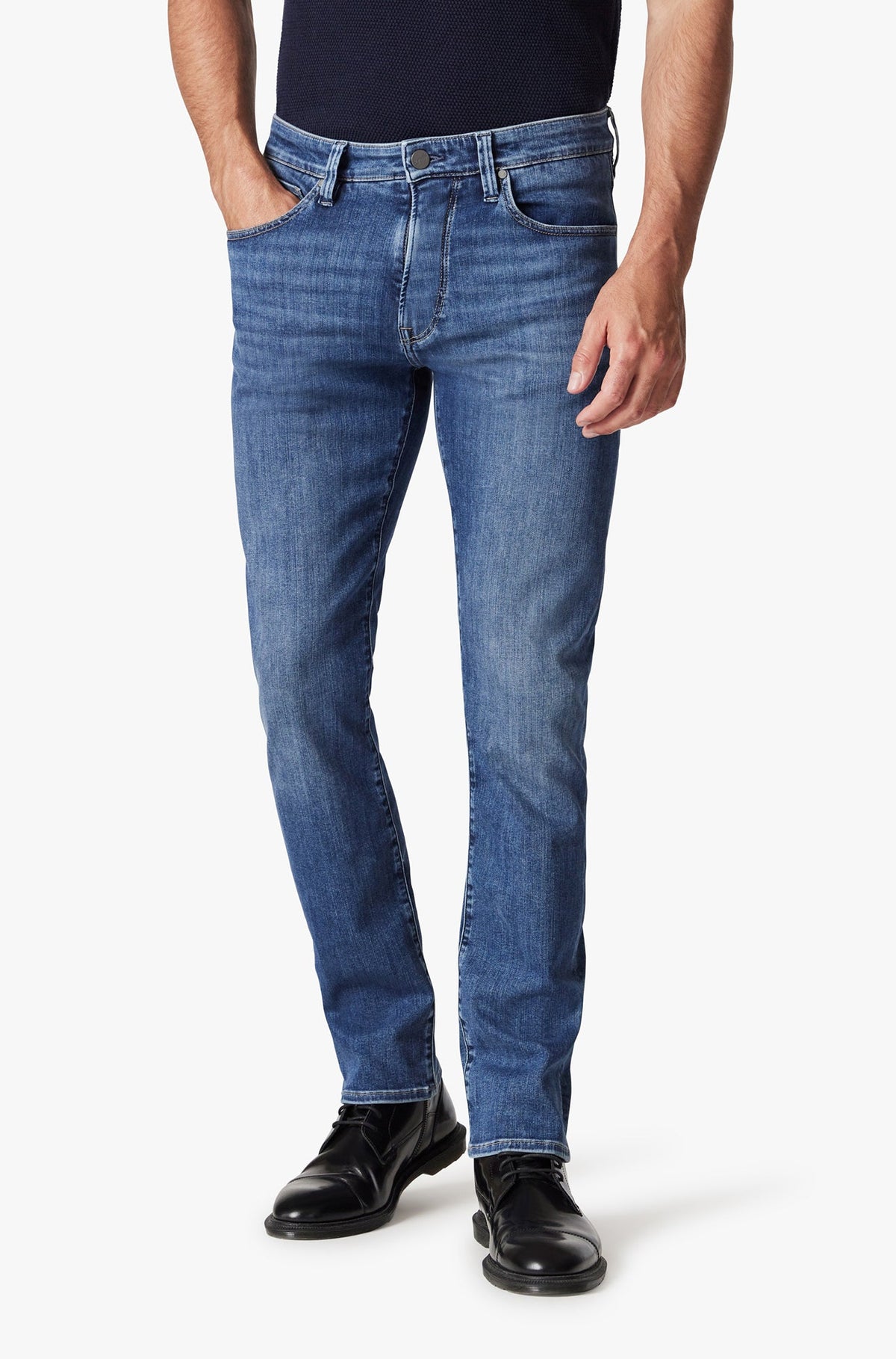 Jeans pour homme par 34 Heritage | Courage/H0031081799 Mi Brossé Raffiné/Mid Brushed Refined | Machemise.ca, vêtements mode pour hommes