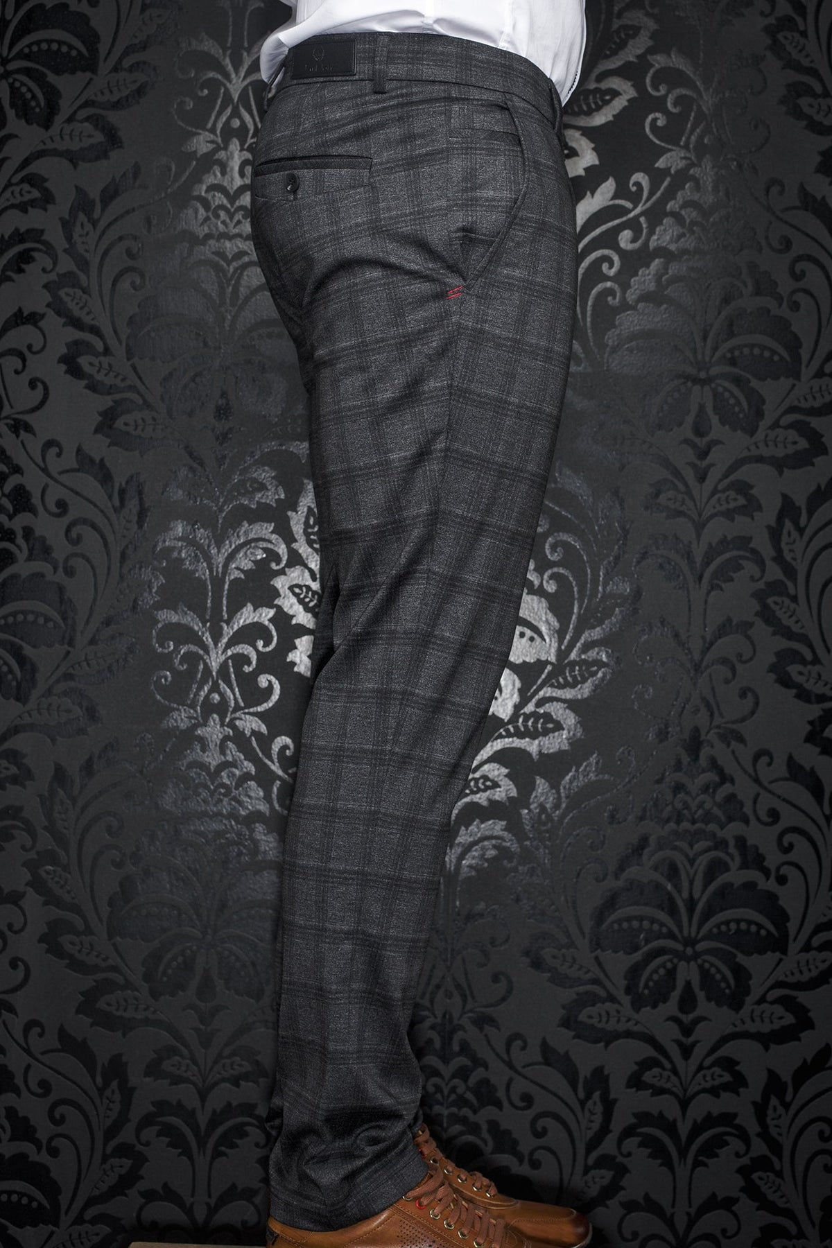 Pantalon pour homme par Au Noir | BERETTA-HOPKINS Noir | Machemise.ca, inventaire complet de la marque Au Noir
