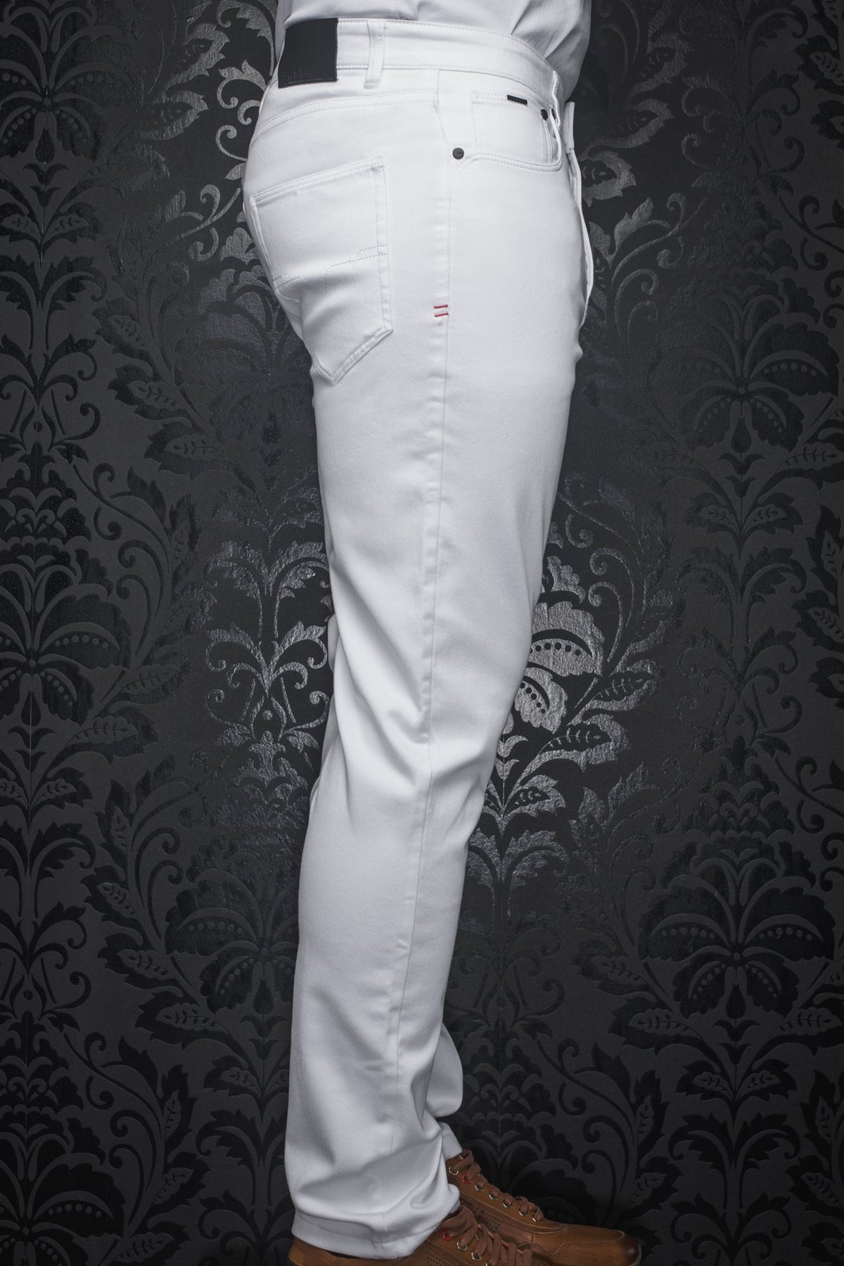 Jeans pour homme par Au Noir | JOHNNY-SKC Blanc Optique | Machemise.ca, inventaire complet de la marque Au Noir